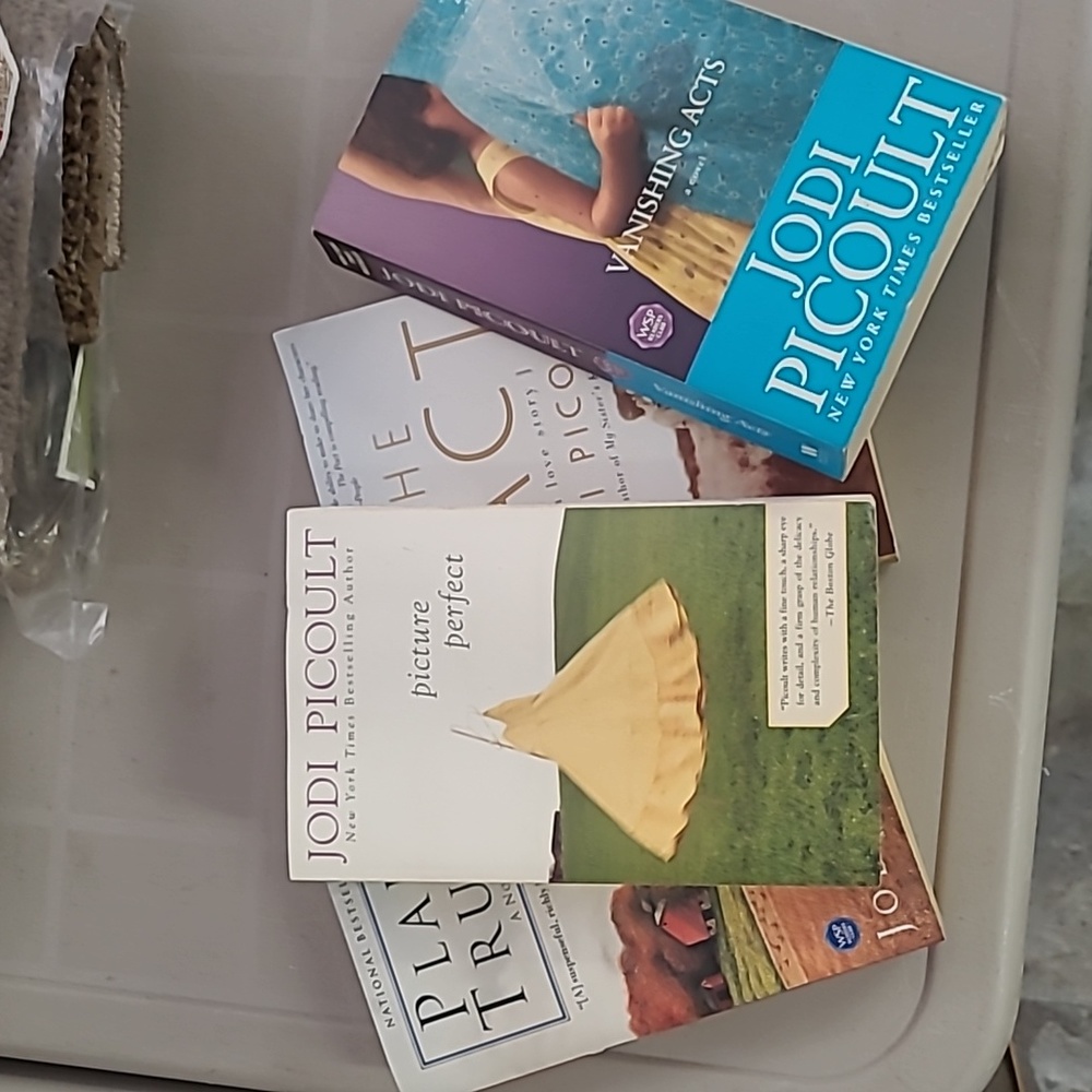 Jodie Picoult 4 books